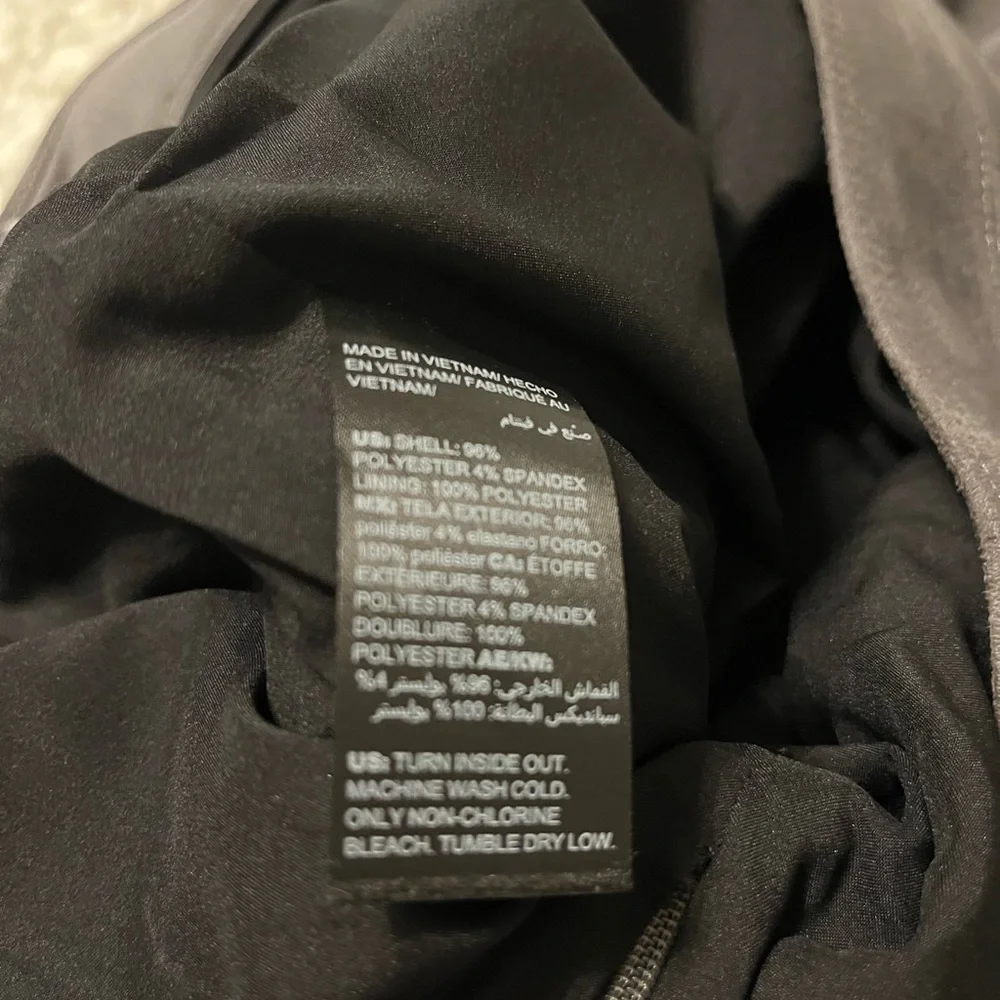 WHBM SKIRT - Picture 3 of 4